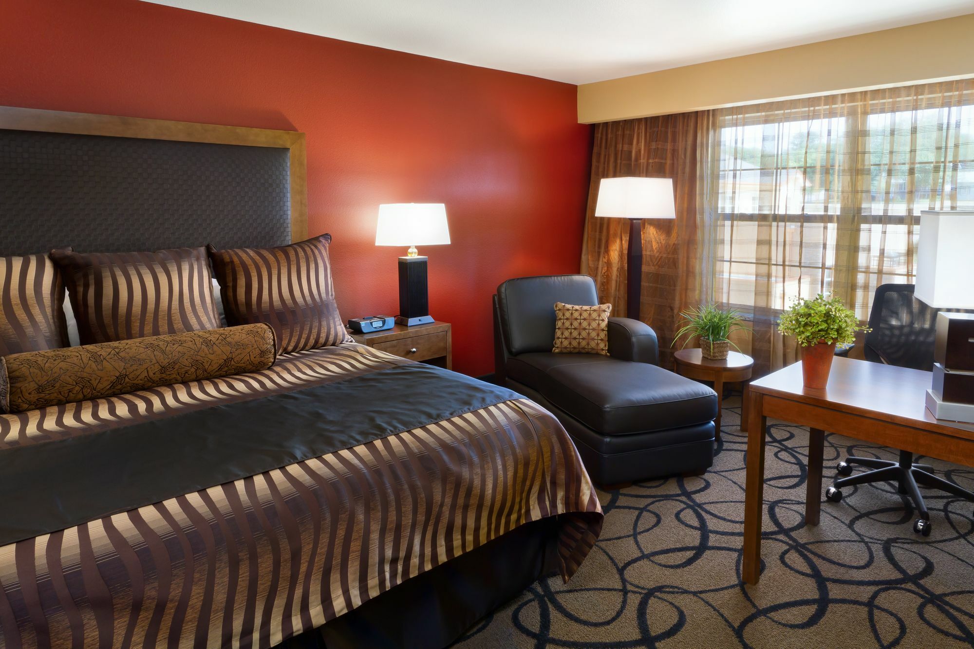 Clubhouse Hotel And Suites Pierre Room photo